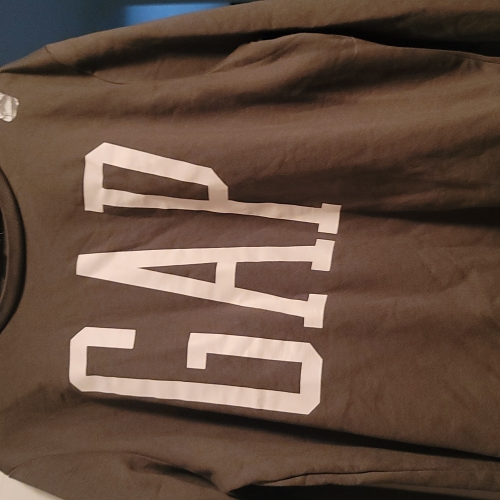 GAP OLIVE GREEN SWEATER. SIZE XXL. BRAND NEW